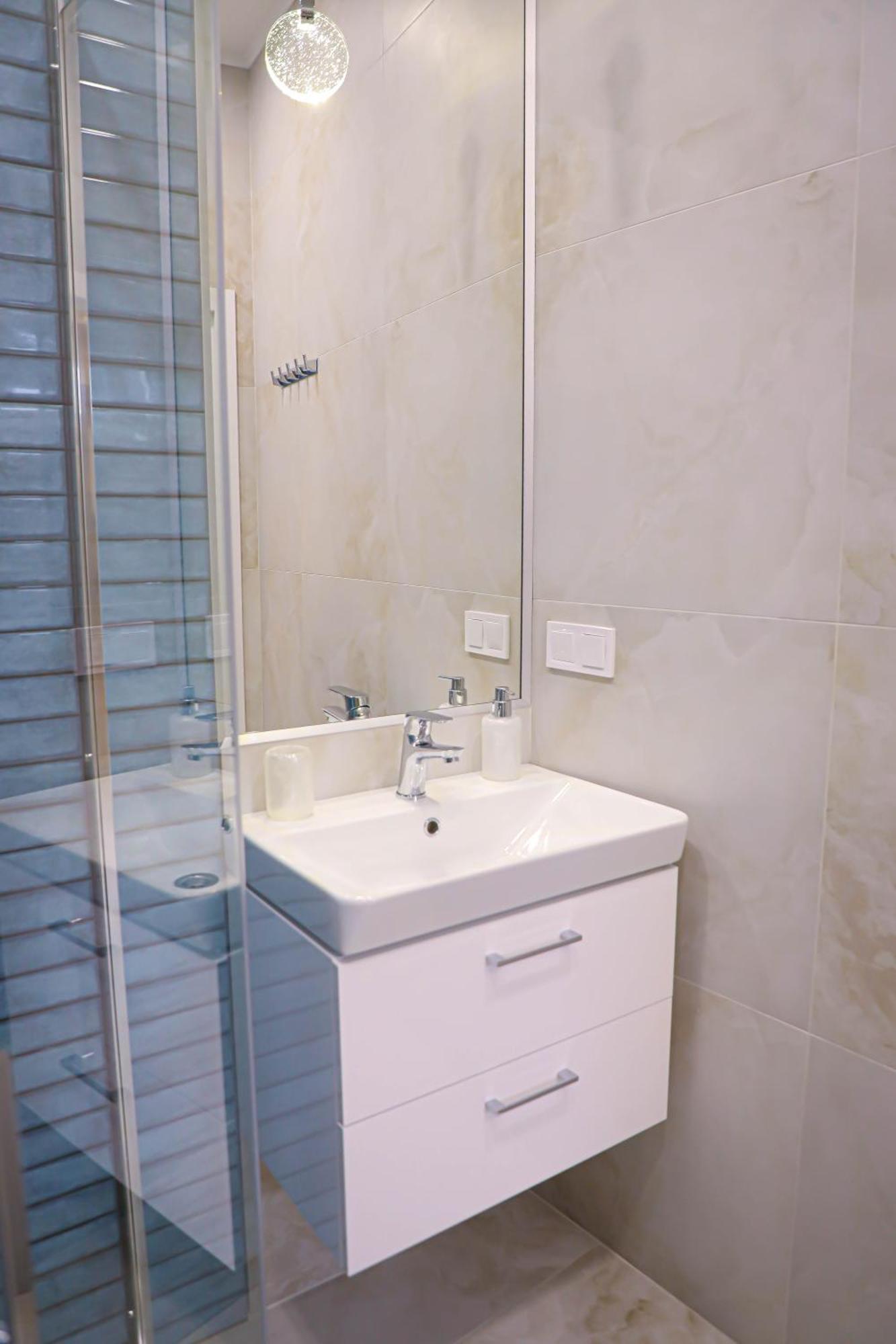 Modern Apartment, 3Mins To Opera Lviv Ngoại thất bức ảnh